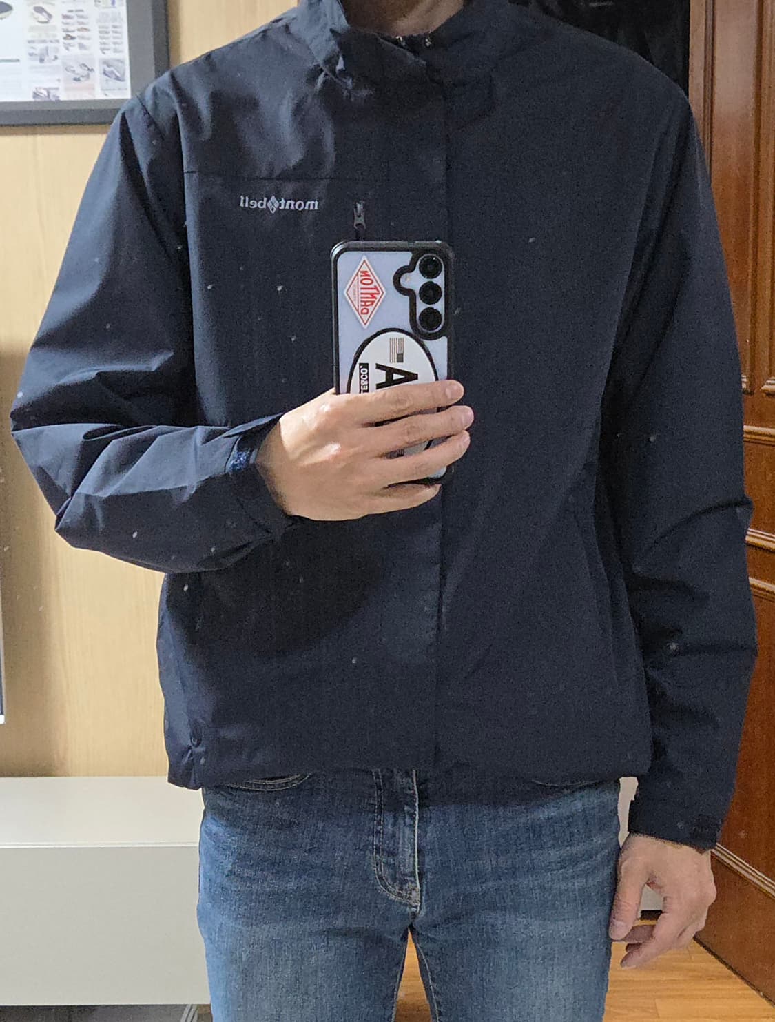 (착샷) 몽벨 바람막이 윈드 자켓  네이비  상품이미지8