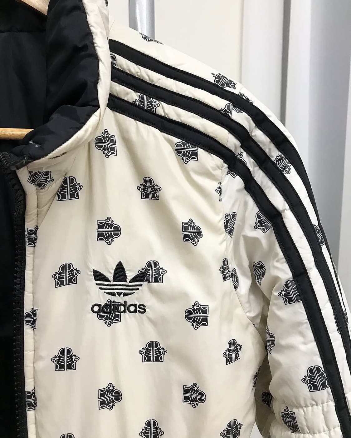 아디다스 리버시블 양면 숏패딩 상품이미지2