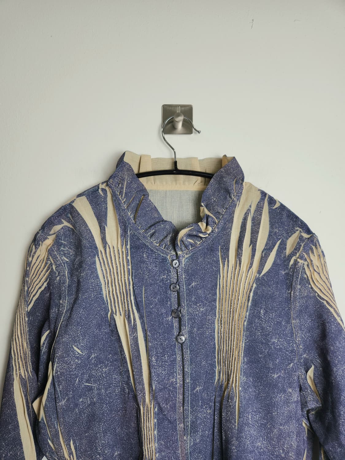 플리츠 트임 블라우스 상품이미지6