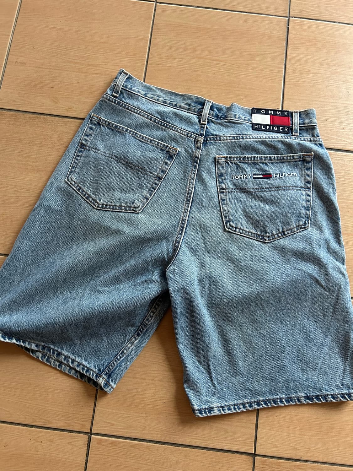 90‘s Tommy jeans shorts 36in 상품이미지4