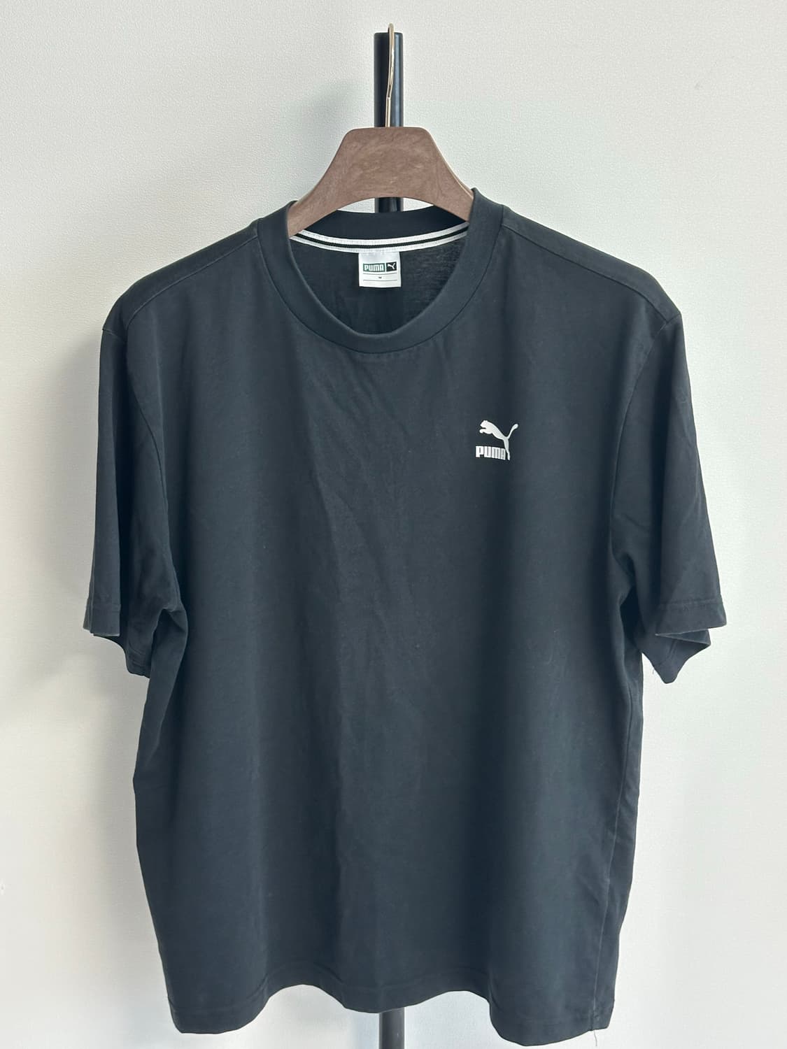 PUMA 푸마 로고 반팔티 블랙 상품이미지1