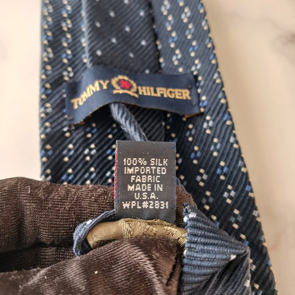 타미힐피거 실크 마이크로 패턴 넥타이 9.5cm A등급 A19206
 상품이미지10