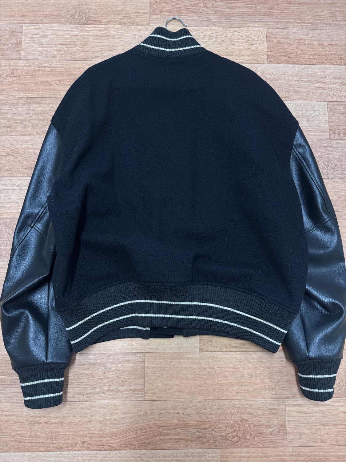 캐피탈 본 바시티 3 상품이미지2