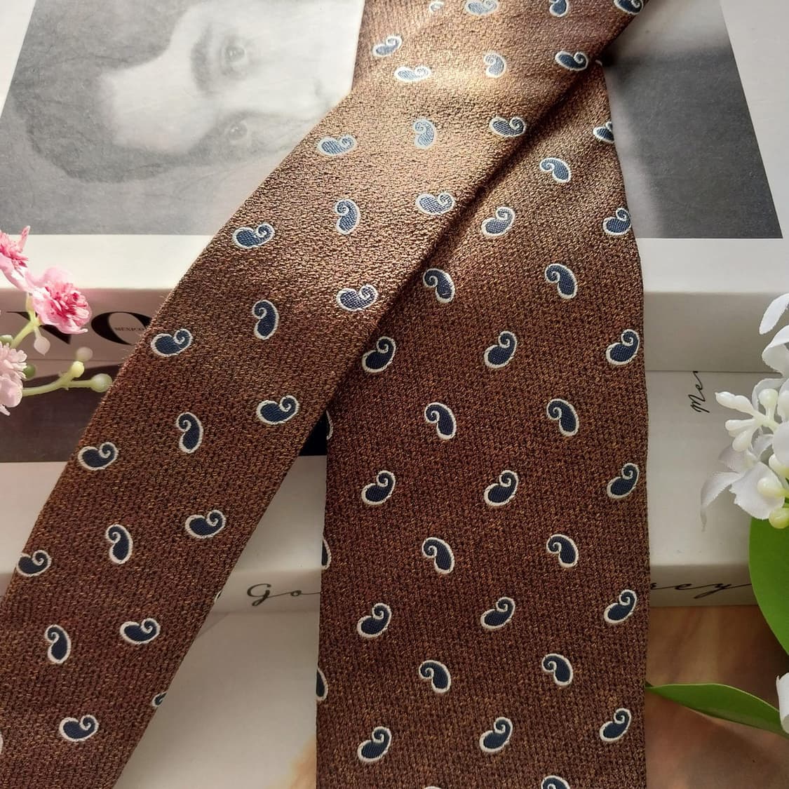 듀퐁 실크 브라운 페이즐리 패턴 슬림 넥타이 8cm A+등급 K1888
 상품이미지4