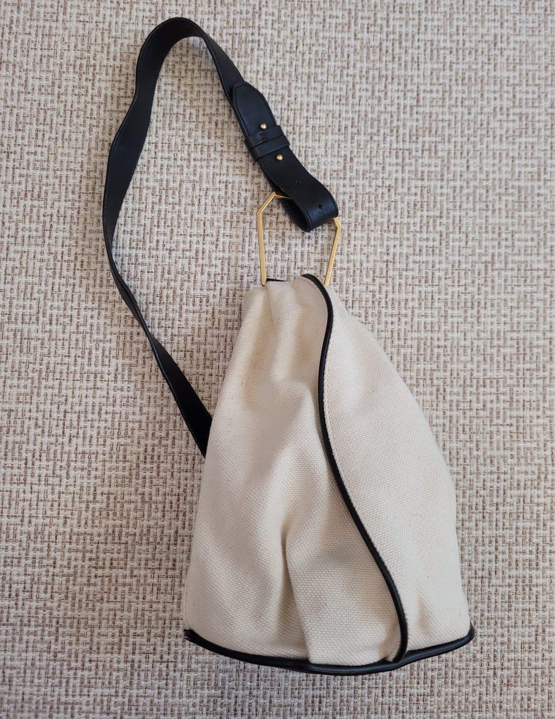 루에브르 삭드 트럼펫백 아이보리/블랙 상품이미지2