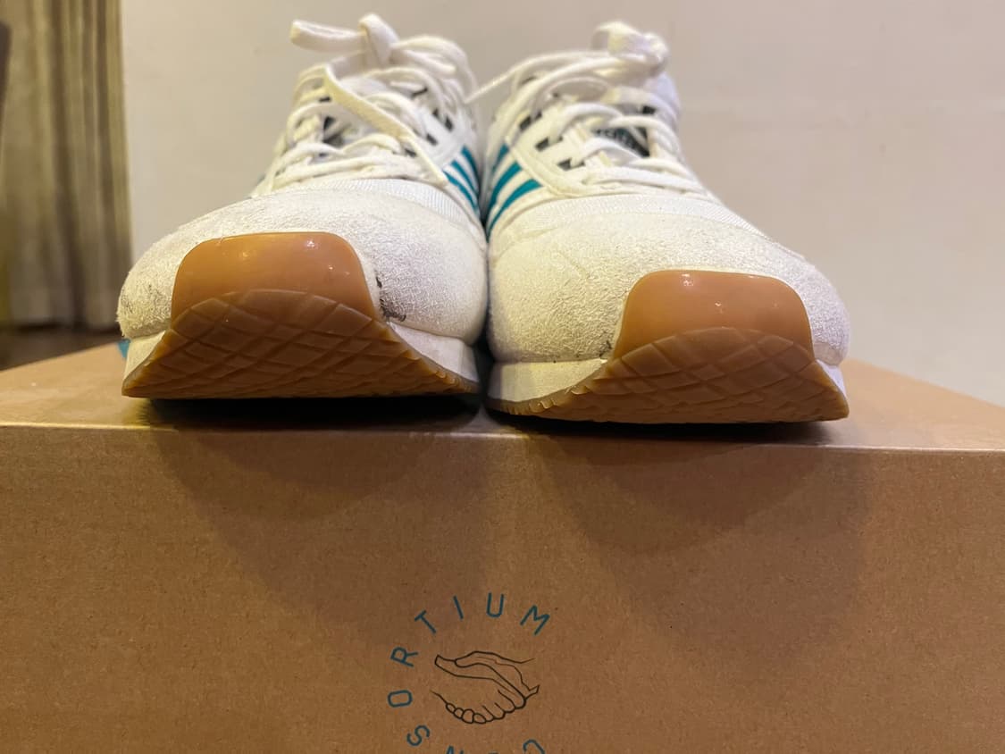 아디다스 컨소시엄 이큅먼트 레이스 워크 화이트 블랙 S29093 상품이미지2