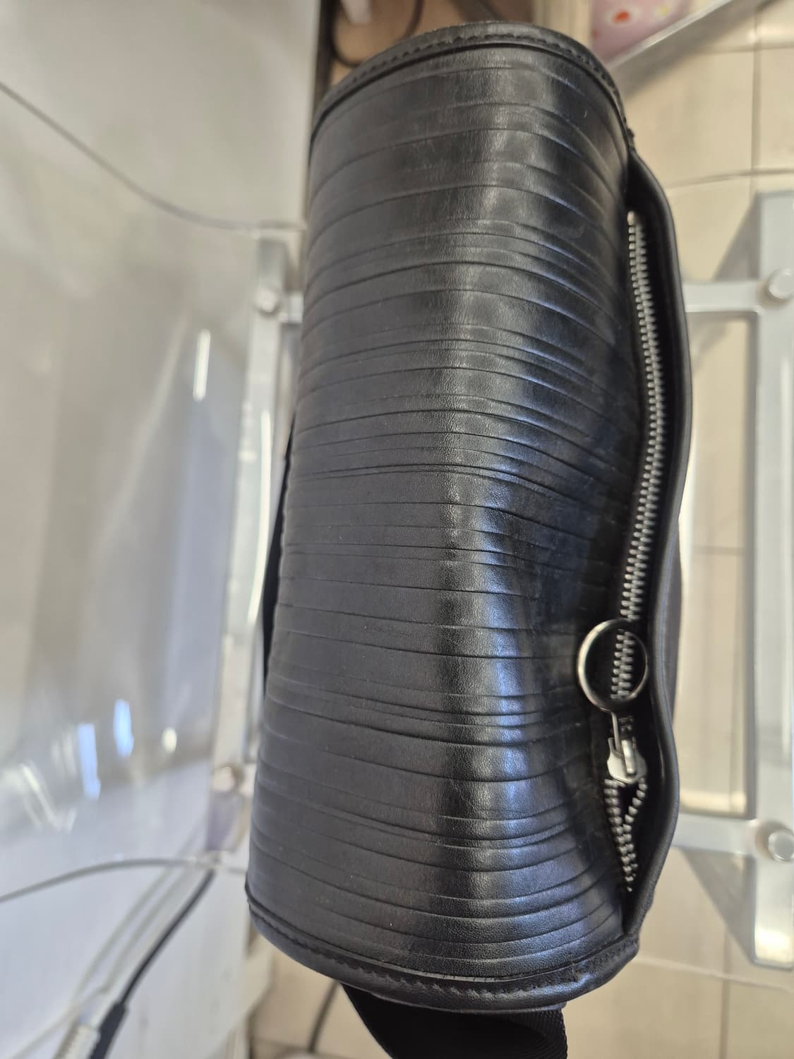 폴스미스 브랜드의 남성용 크로스백
 상품이미지7