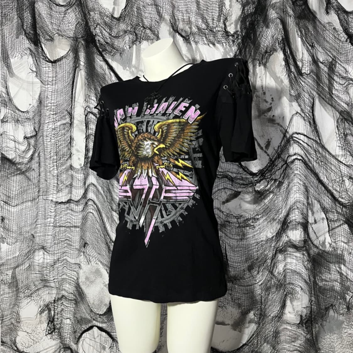 Van Halen eagle shoulder eyelet t-shirt 상품이미지3