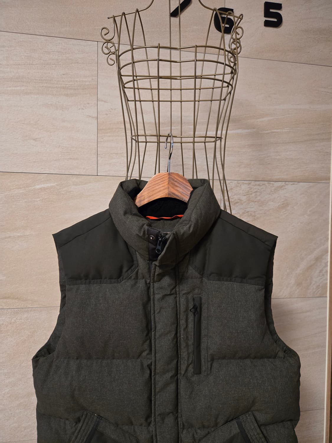 [m] 아이더 남성 덕다운 패딩 조끼 상품이미지2