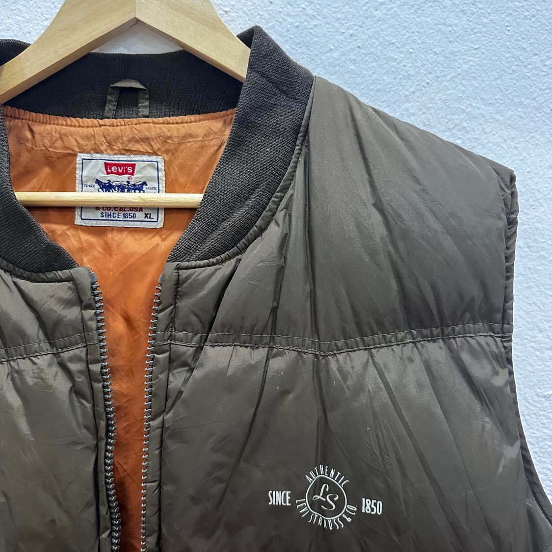 리바이스 브라운 덕다운 패딩 조끼XL 상품이미지3