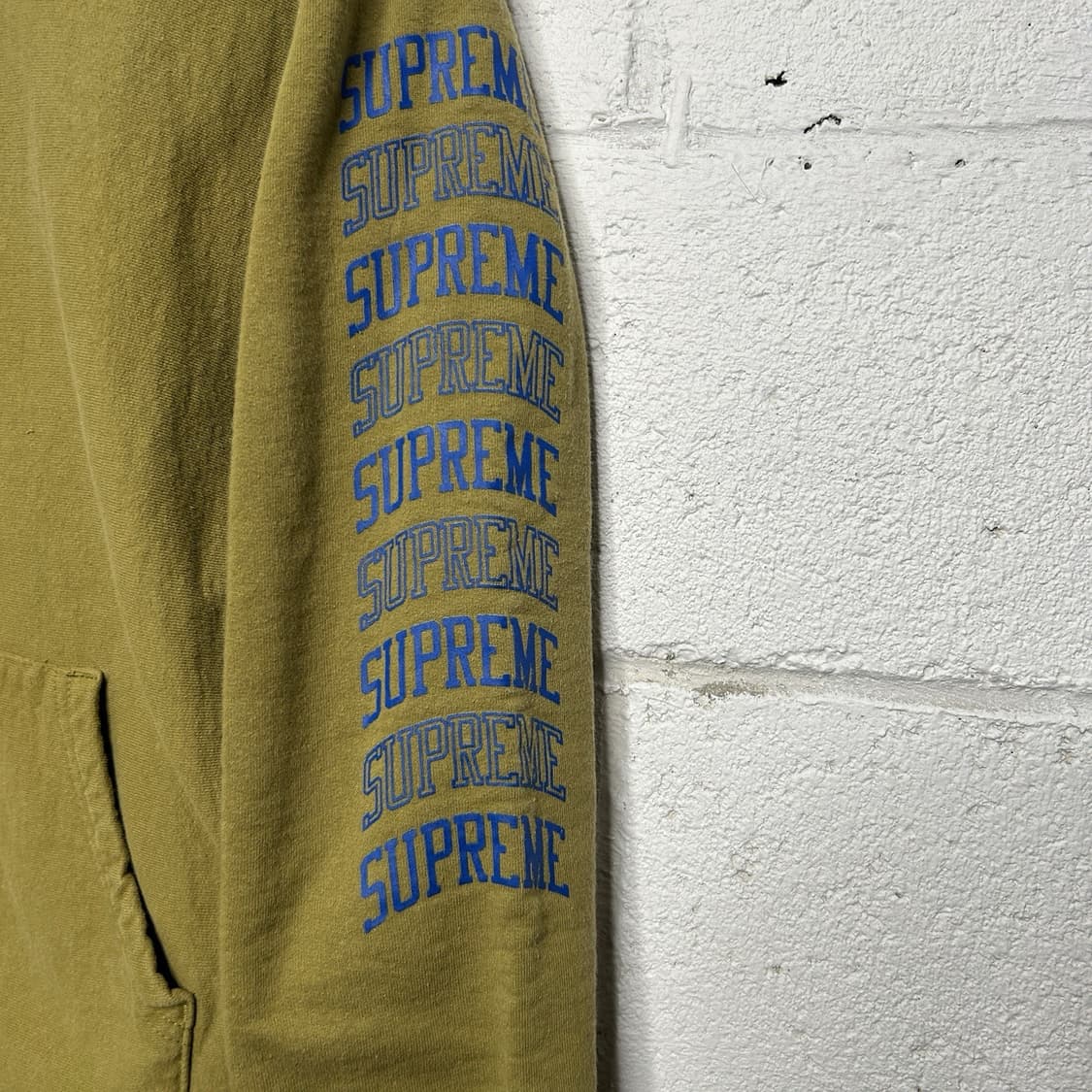 SS17 슈프림 슬리브 아크 후드티 올리브 상품이미지6