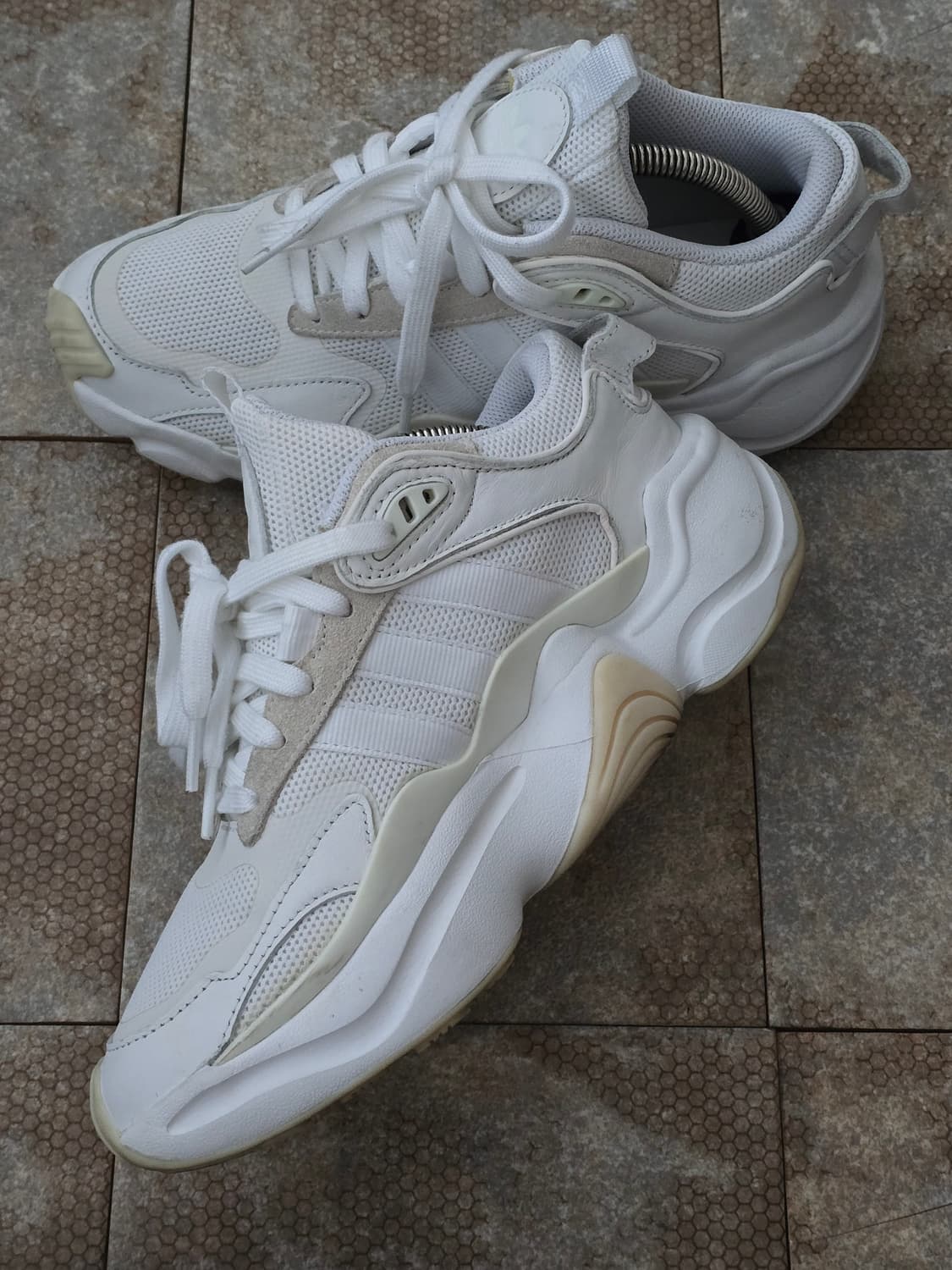 (240)아디다스 매그머 러너  상품이미지6