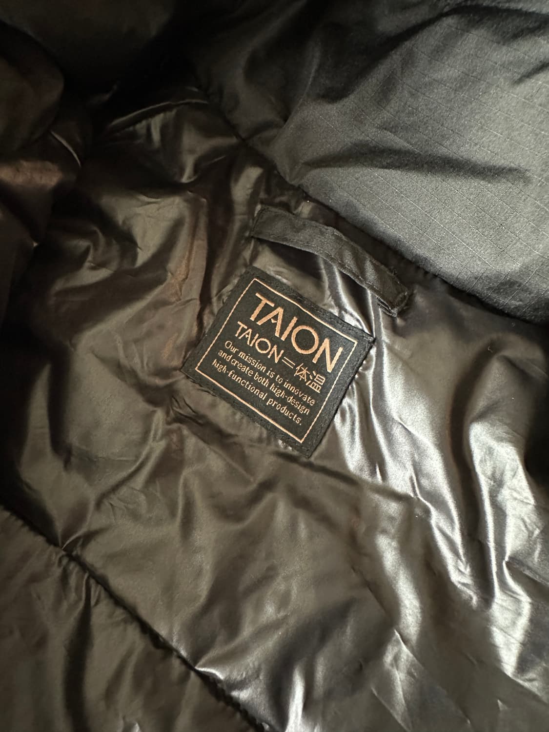 Taion x gloster level7 down jacket 상품이미지8