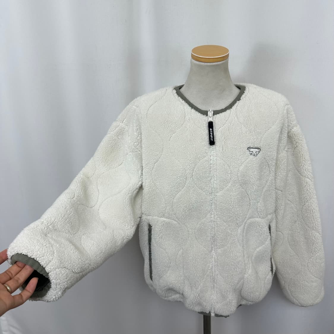 다이나핏 여자 양면 털집업 패딩자켓 2XS (80) 상품이미지2