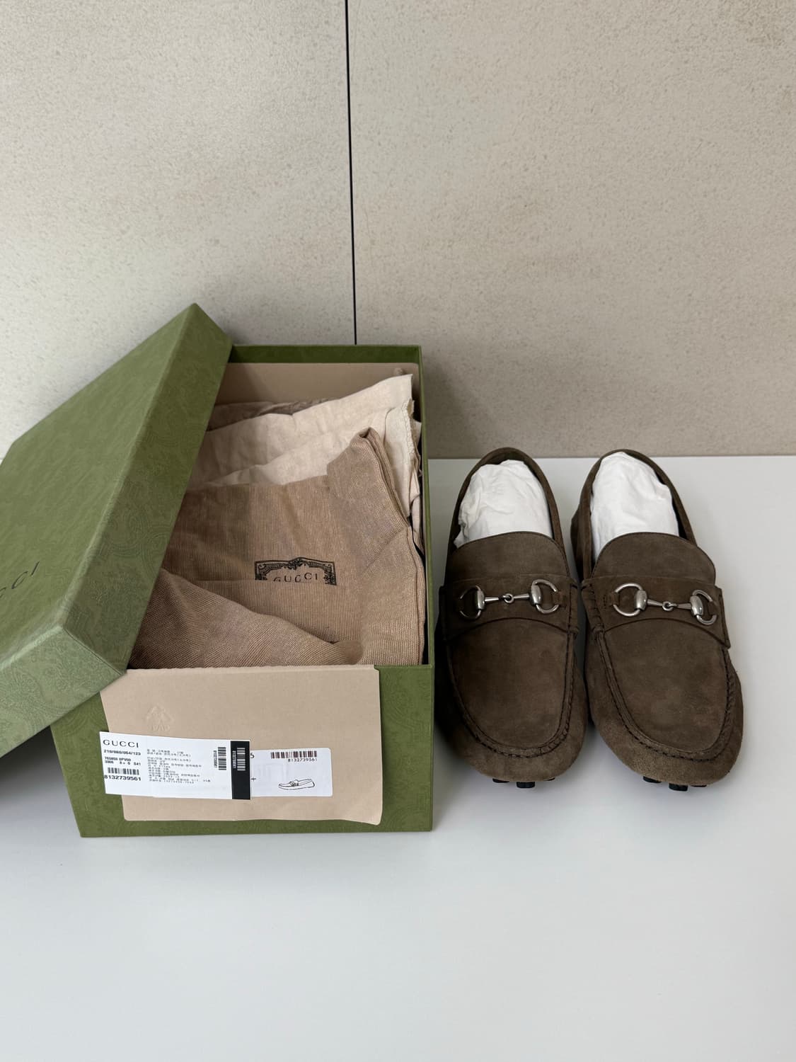 새제품/정품 풀박 구찌 스웨이드 홀스빗 로퍼 카키 8.5 상품이미지1