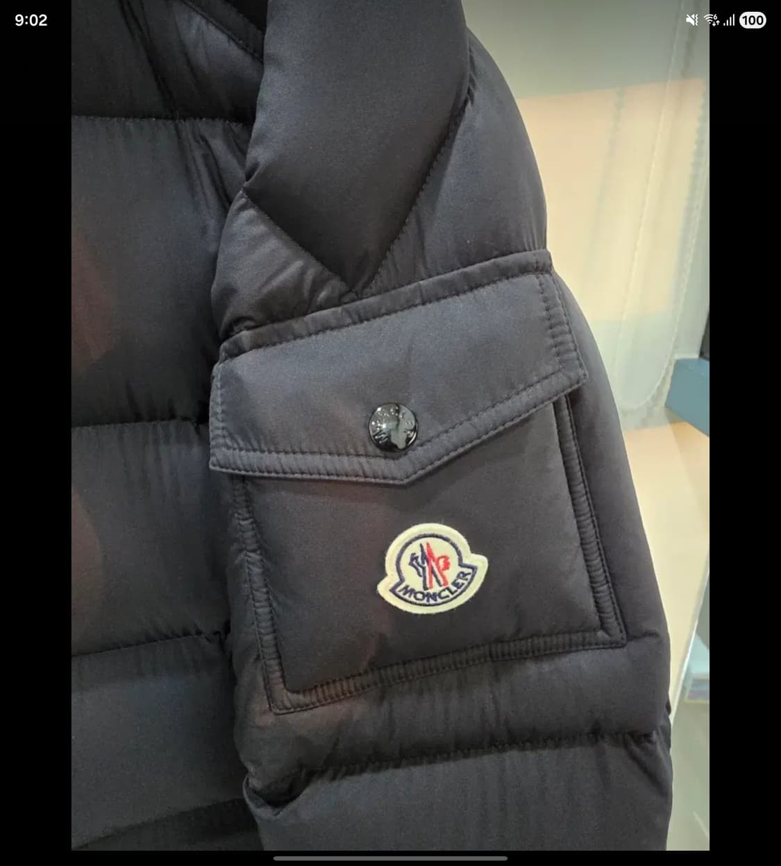 몽클레어 마야 70 후드 쇼트 다운 자켓 블랙 (25fw) 4사이즈 상품이미지3