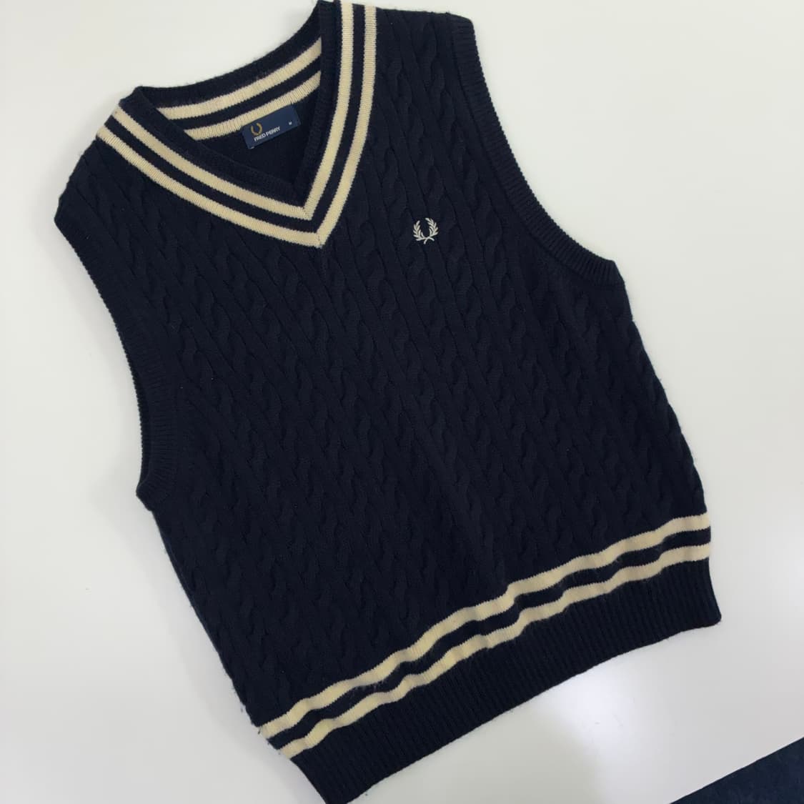 Fred Perry 프레드 페리 네이비 아크림아이보리 크리켓 지트 베스트 상품이미지2