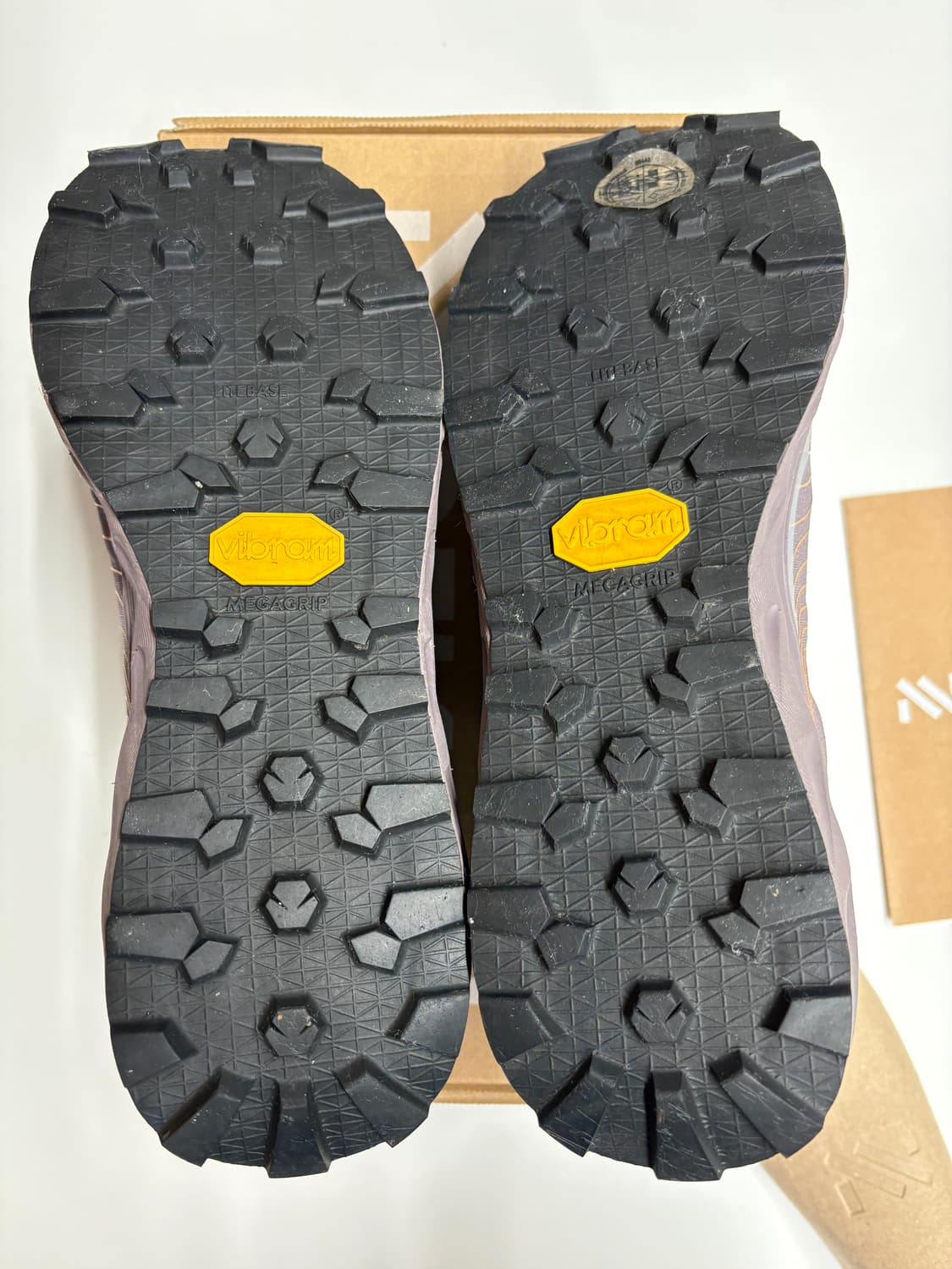 노말 토미르 01 워터프루프 트레일 러닝화 상품이미지10