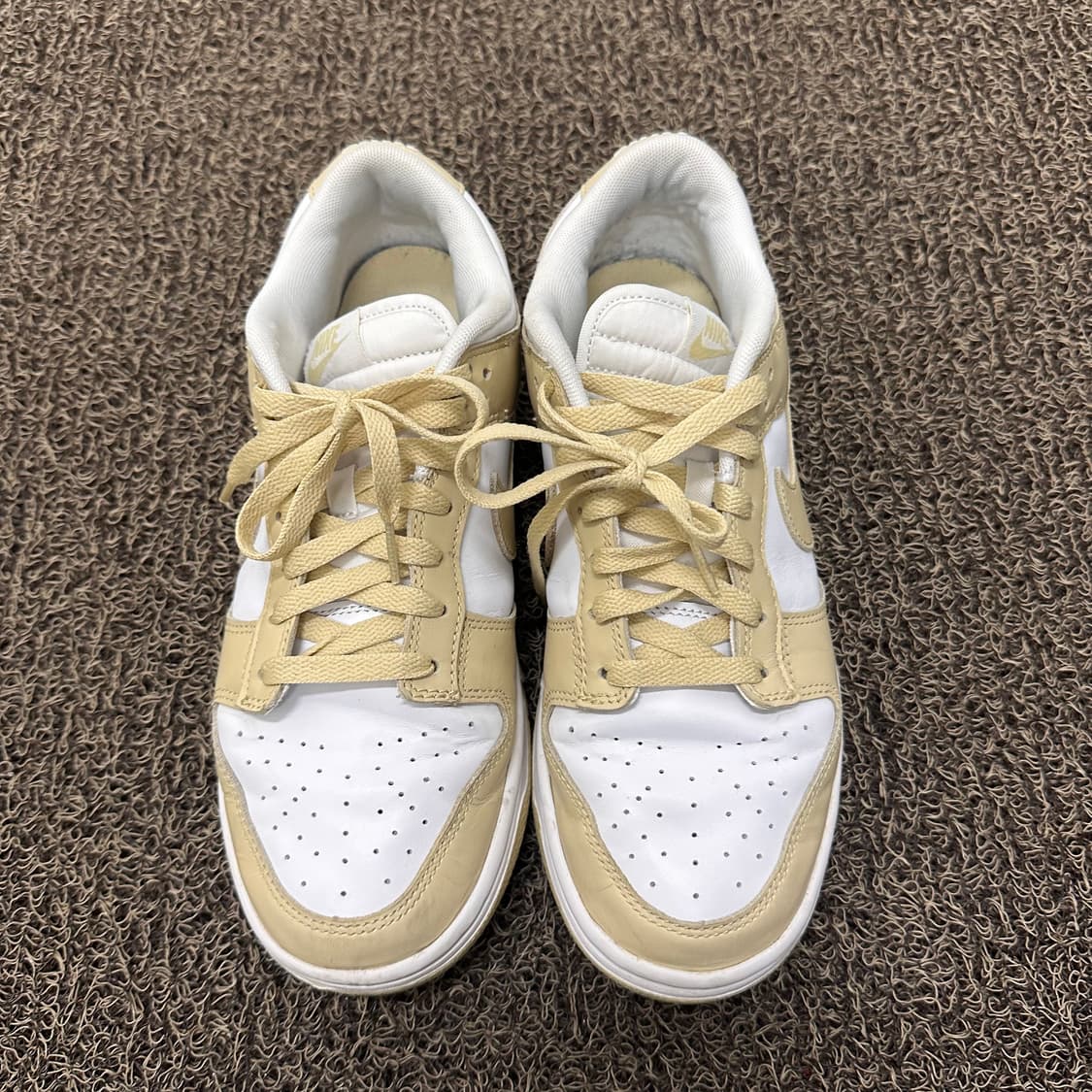 NIKE 나이키 덩크 로우 팀 골드 앤 화이트 270 상품이미지1