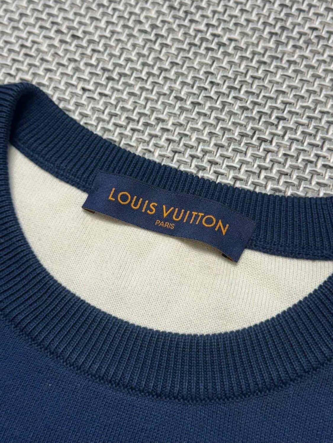 루이비통 그라디언트 모노그램 니트 상품이미지4