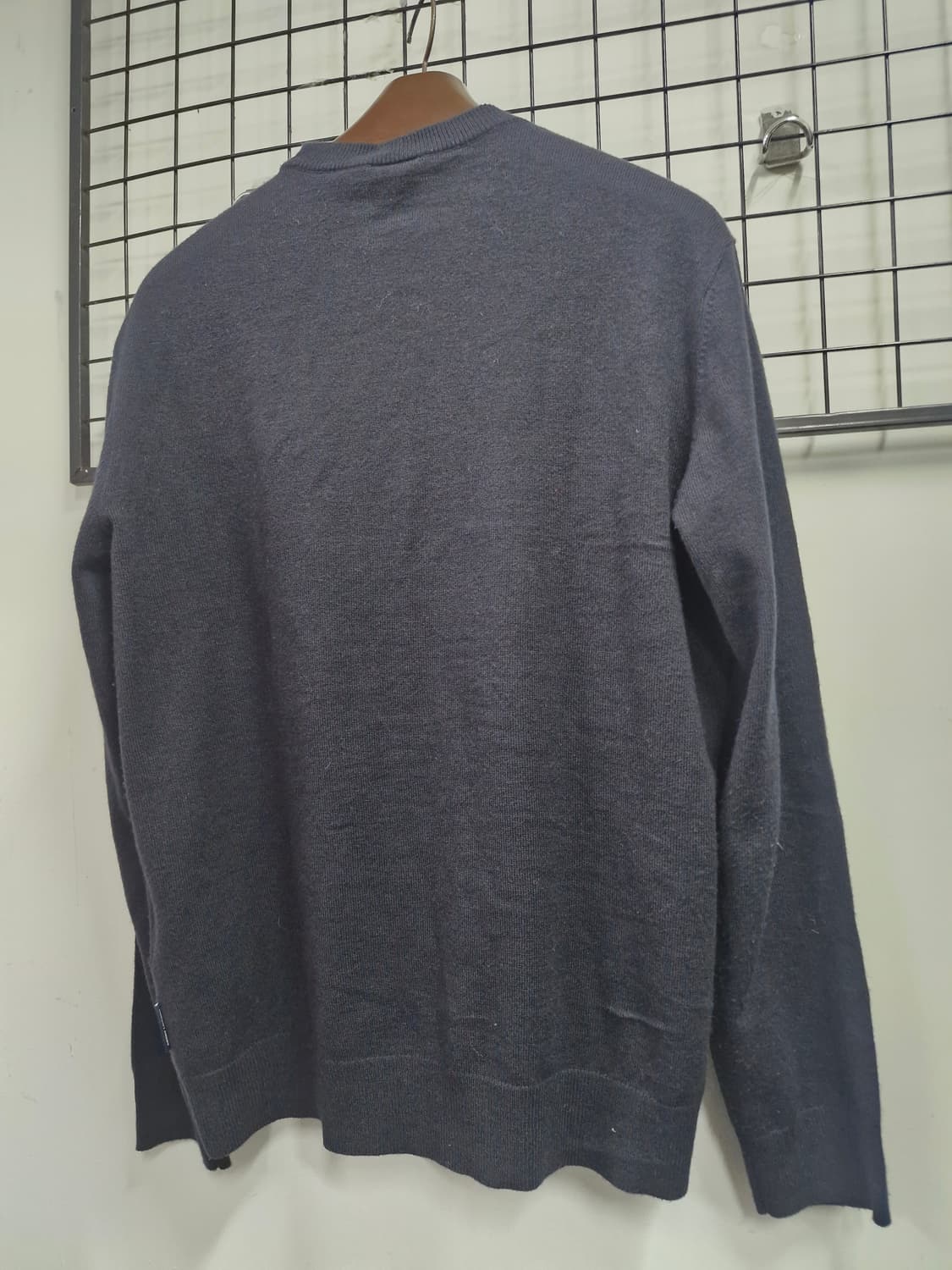 95M 알마니익스체인지 네이비 니트. 상품이미지8