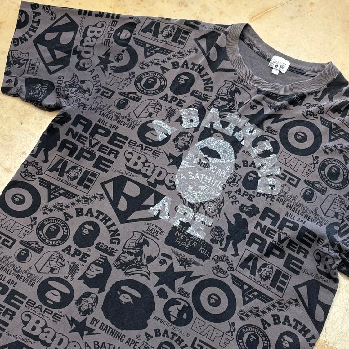 🫶🏻 베이프 반팔티 🫶🏻 상품이미지2