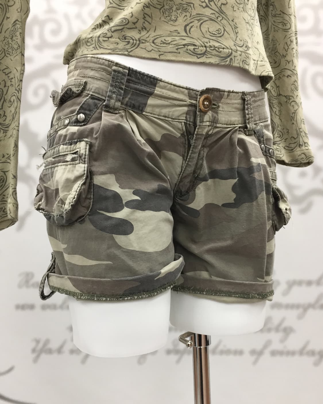 Y2K camo shorts 상품이미지5
