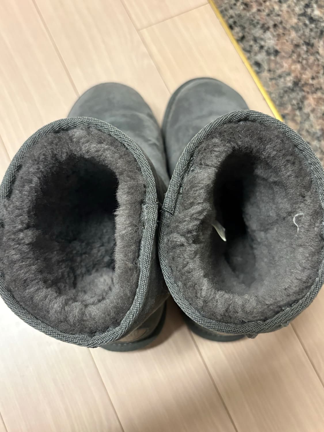 이뮤 Stinger Low 어그 부츠 Charcoal 상품이미지3
