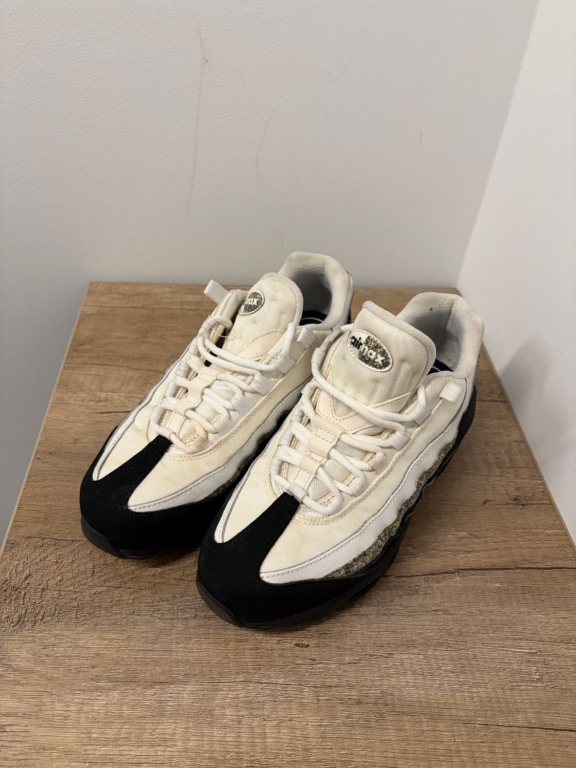 나이키 에어맥스 95 아이보리 블랙 245mm 상품이미지1