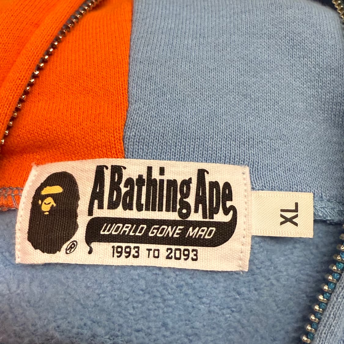 베이프 샤크 블루 오렌지 하프 배색 화이트 패치 디테일 풀 집 후드집업 상품이미지6