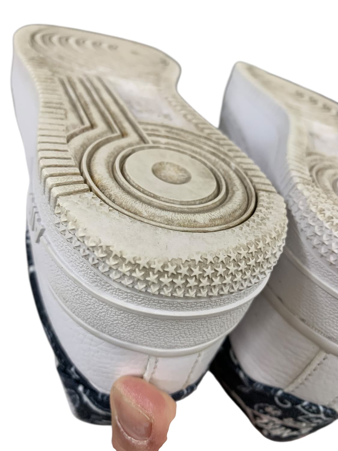 나이키 에어 포스 1 '07 에센셜 블랙 페이즐리 225 상품이미지8