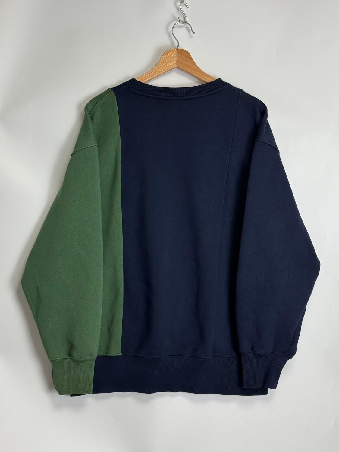 GU X 스튜디오 세븐 리메이크 스웻셔츠 맨투맨 XL 상품이미지2