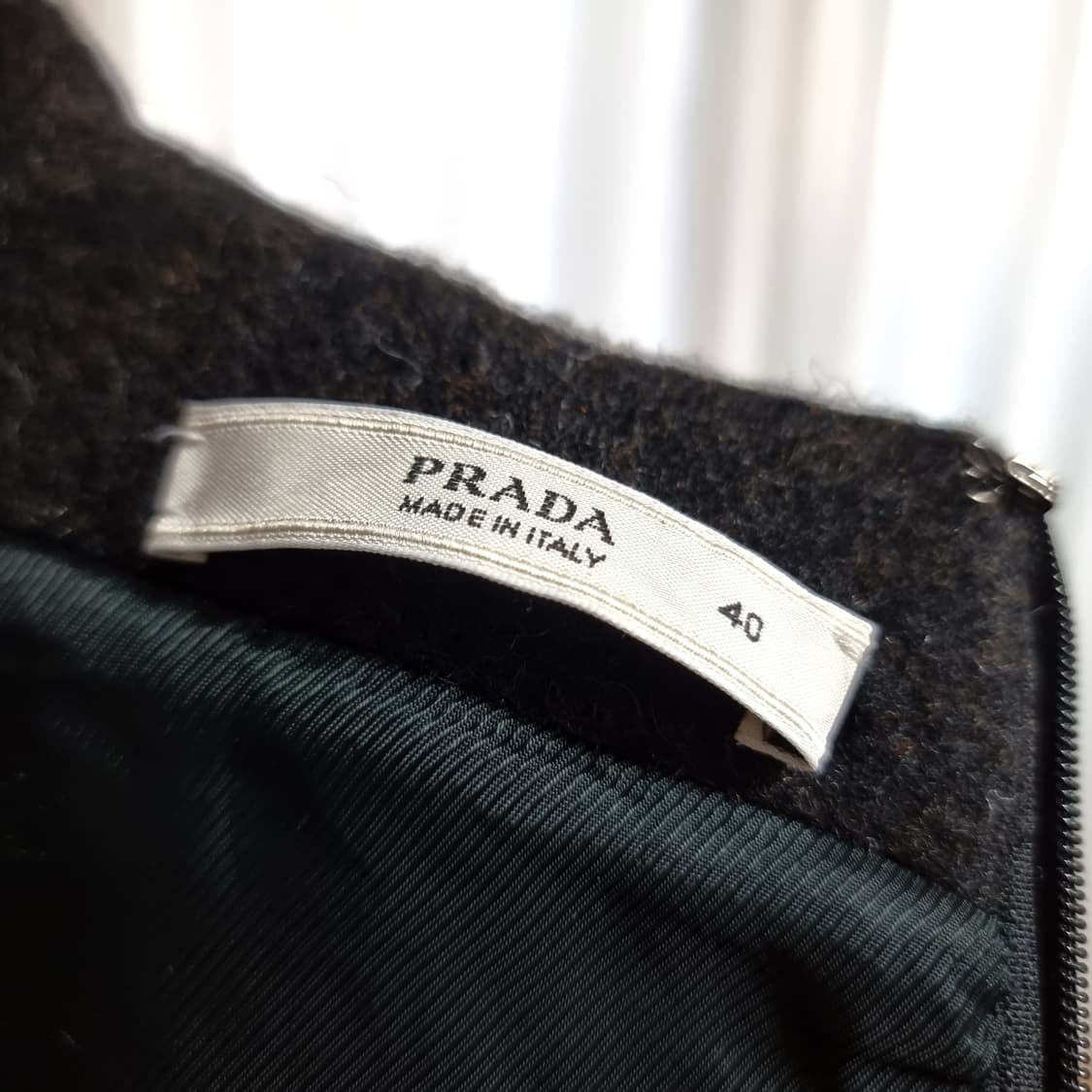 프라다 울100 비즈장식 부클 미니드레스 원피스 (55/40) 상태최상 상품이미지9