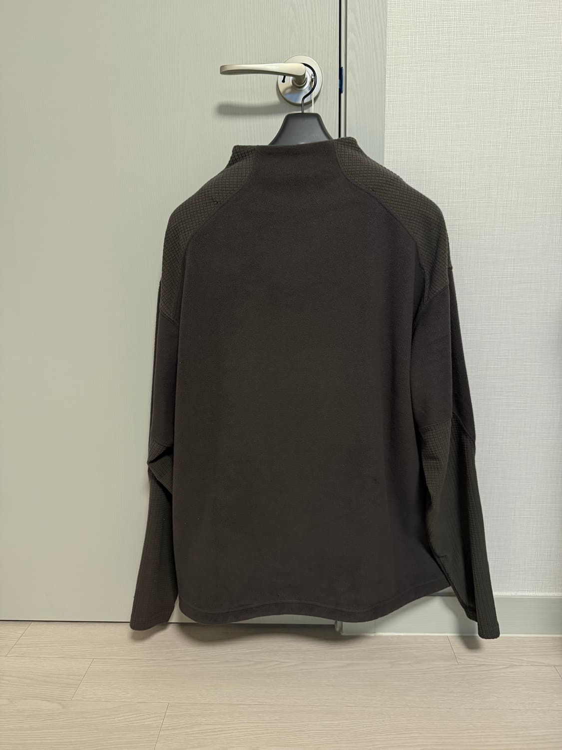 윈더 블로킹 플리스 풀오버 탑  상품이미지2