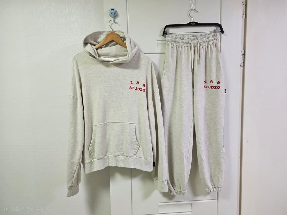 아이앱 스튜디오 오트밀 버건디 스웨트 후드티 스웻팬츠 세트 XL

 상품이미지3