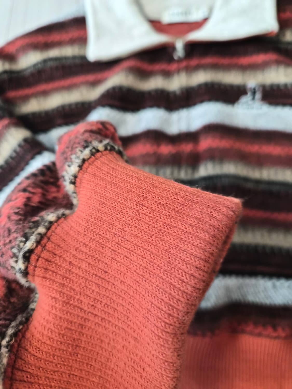 코케트(COQUET) 스트라이프 카라 하프 집업 니트 - 오렌지 상품이미지8