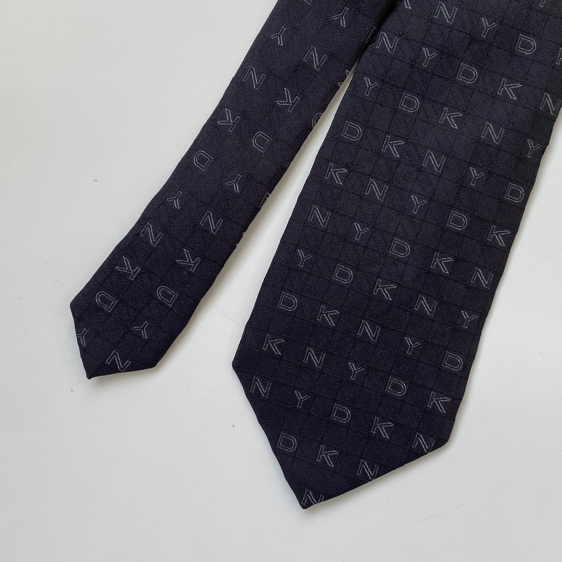 DKNY 명품 정품 블랙 넥타이 상품이미지1