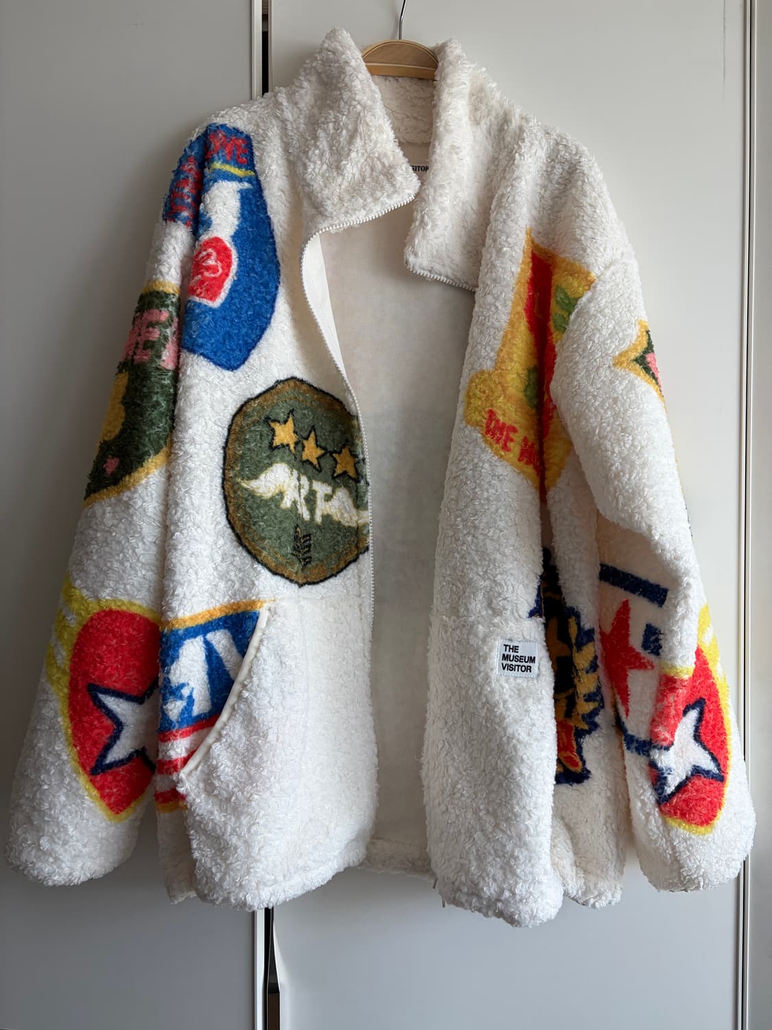 더뮤지엄비지터 후리스 XL 상품이미지1