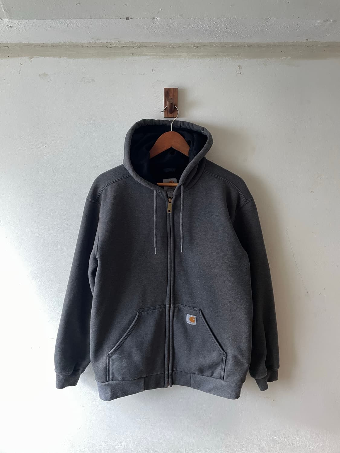 Vintage Carhartt Heavy Cotton Hoodie 상품이미지2