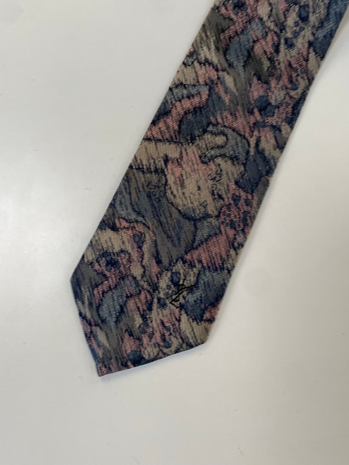 입생로랑(YSL) 명품 정품 심플로고 넥타이 상품이미지5