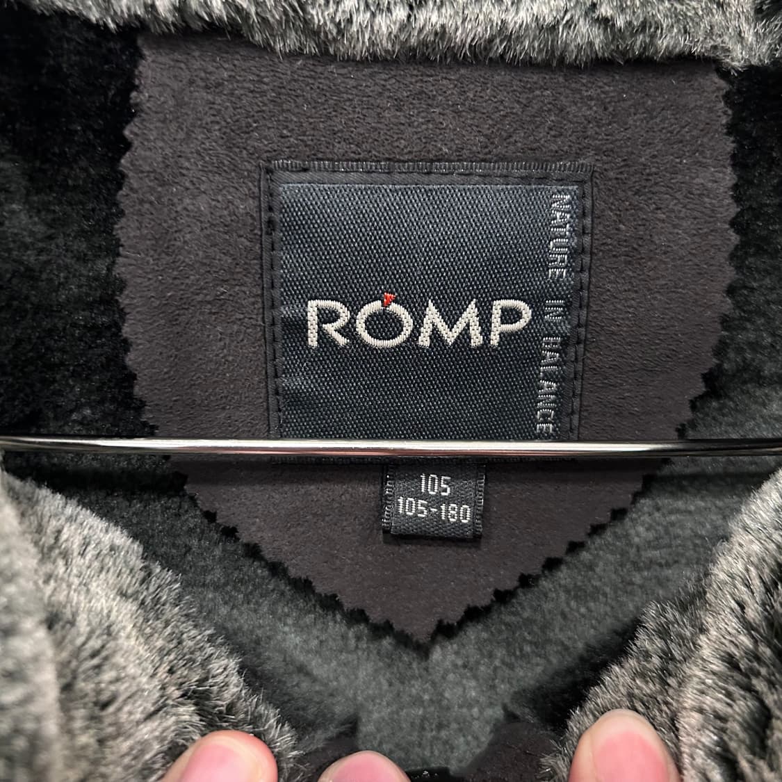 롬프 밍크헤어 하이넥 미니멀 스웨이드 자켓 상품이미지3