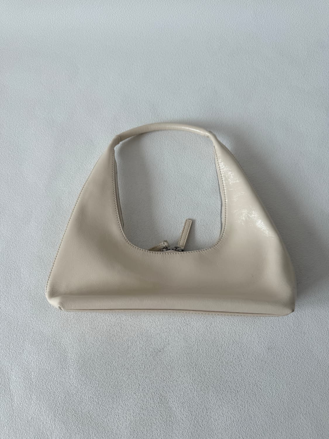 마지셔우드(MARGESHERWOOD) 레더 숄더백 상품이미지5