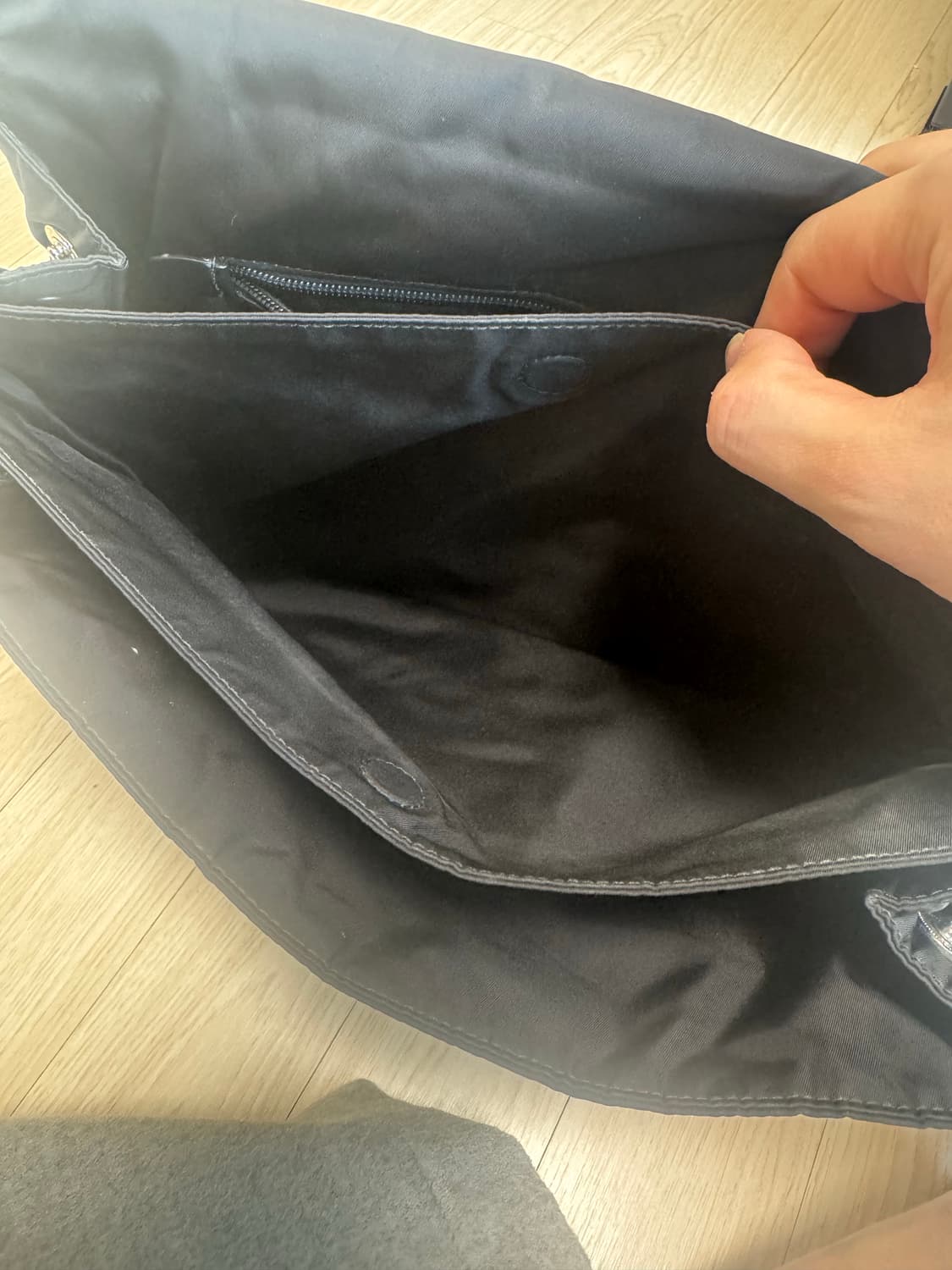 프라다 패딩 숄더백 라지 상품이미지6