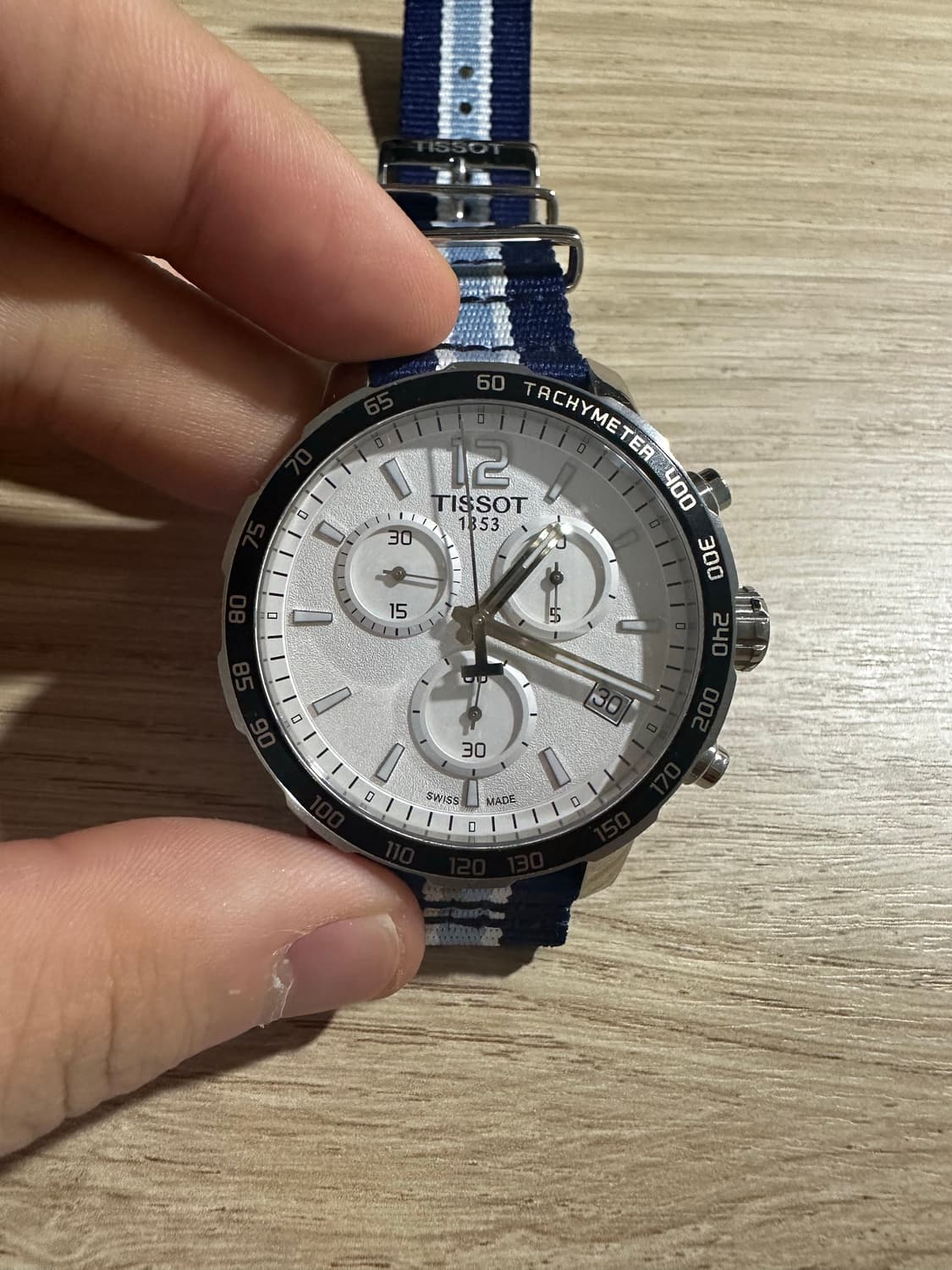 티쏘 퀵스터 크로노그래프 남성시계 상품이미지2