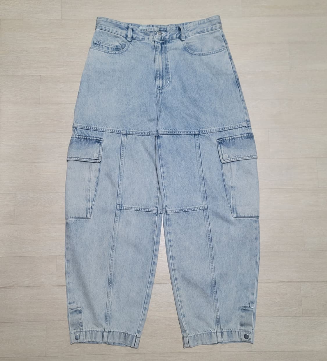 24S/S 솔리드옴므 벌룬 데님 카고팬츠 연청 48 상품이미지2