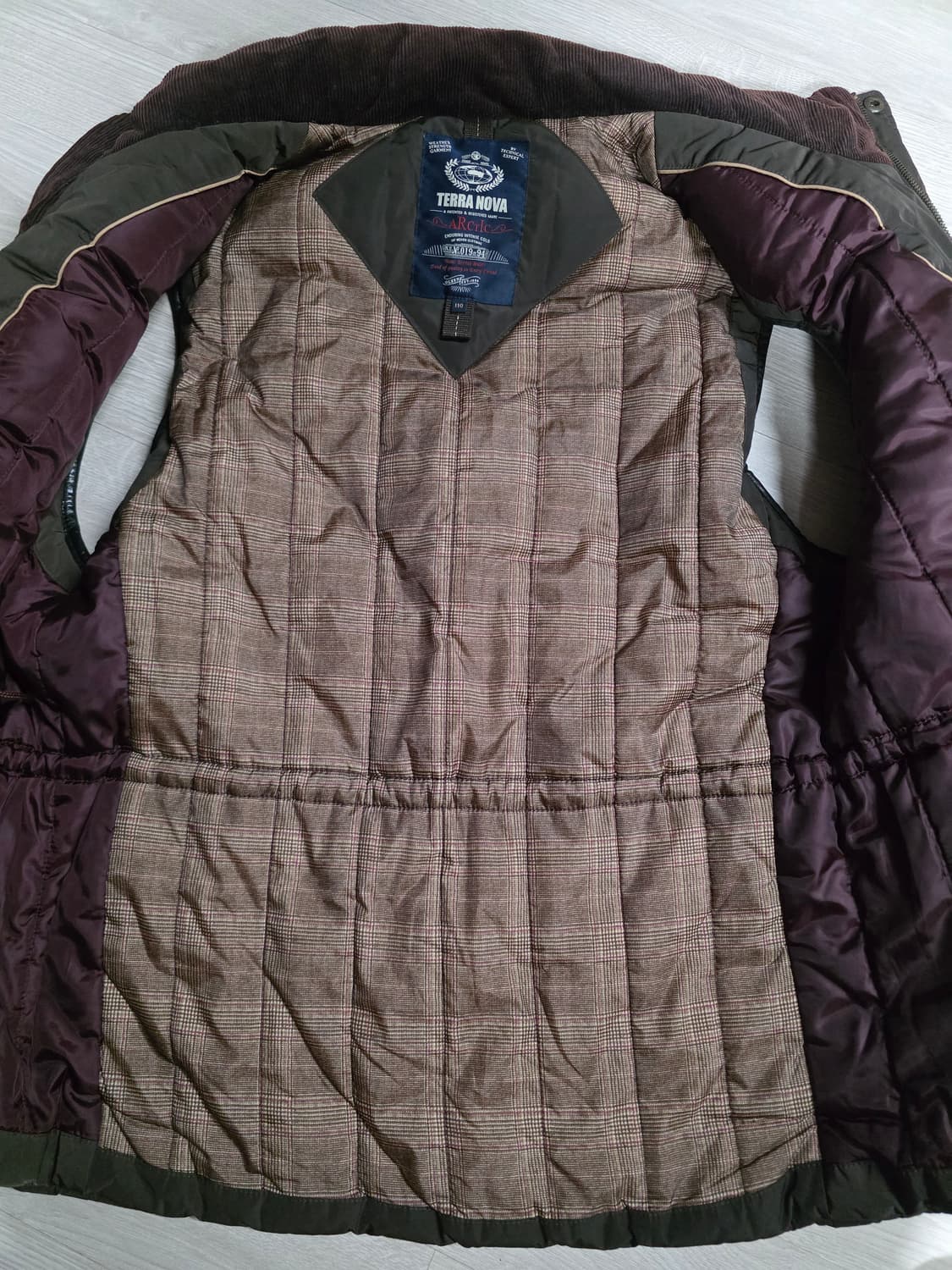 올젠 테라노바 덕다운 베스트조끼.   
싸이즈 105 상품이미지4