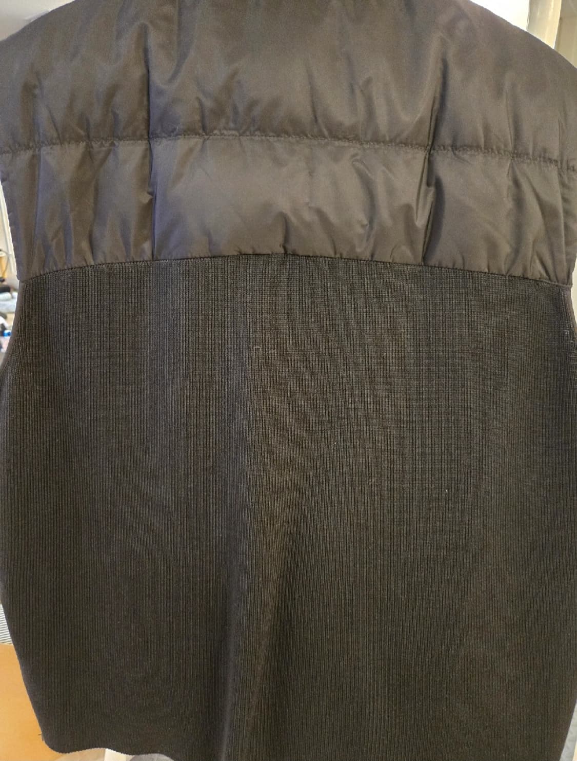 프라다 니트 구스다운조끼 상품이미지2