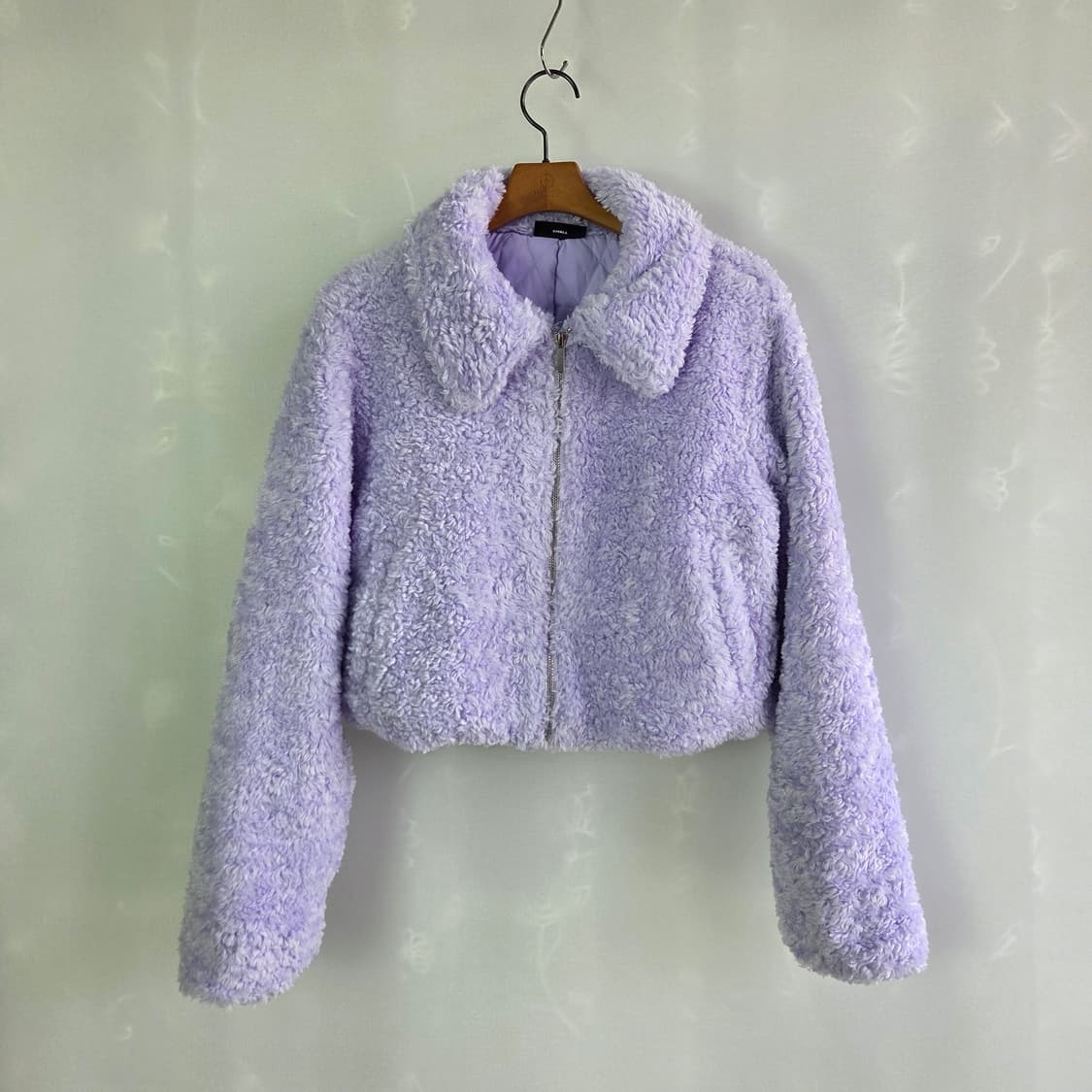 (Nerdy) 브랜드의 우먼스 컬리 퍼 자켓 라이트퍼플 s 상품이미지1
