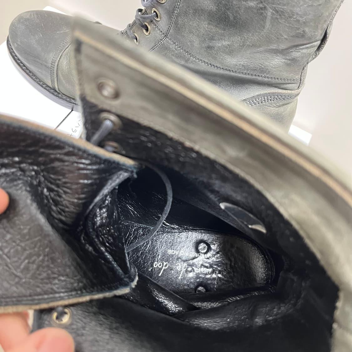 훕데두 그라데이션 레이스업 레더부츠 상품이미지6