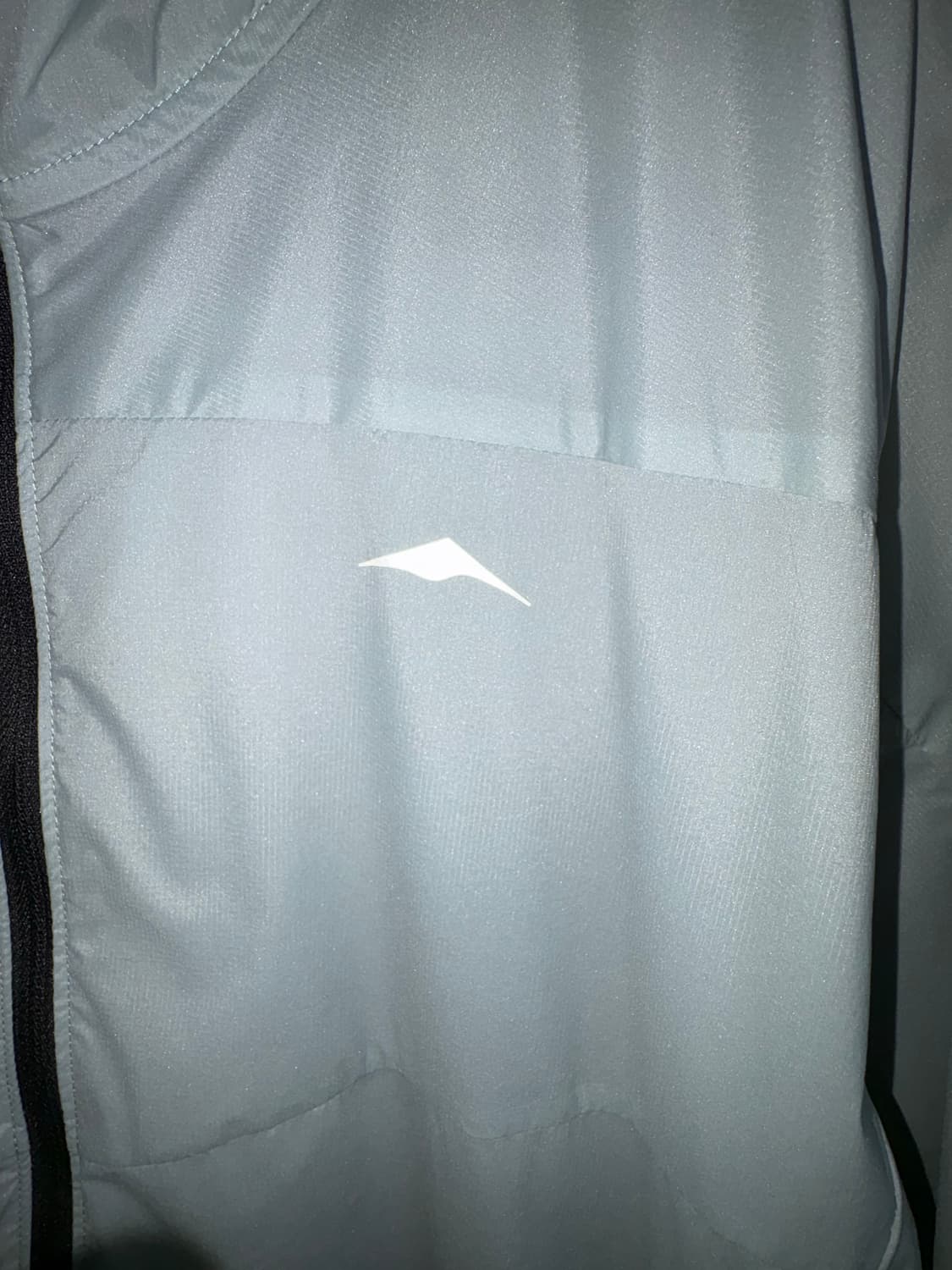 고요웨어 라이트 러닝 자켓  M사이즈 라이트 틸 팝니다 상품이미지7